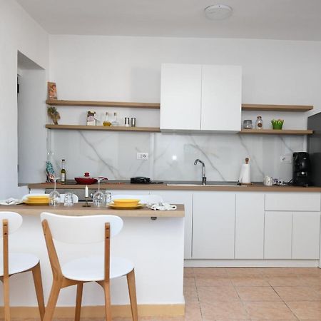 Rondine Studio Apartment Tirana Buitenkant foto