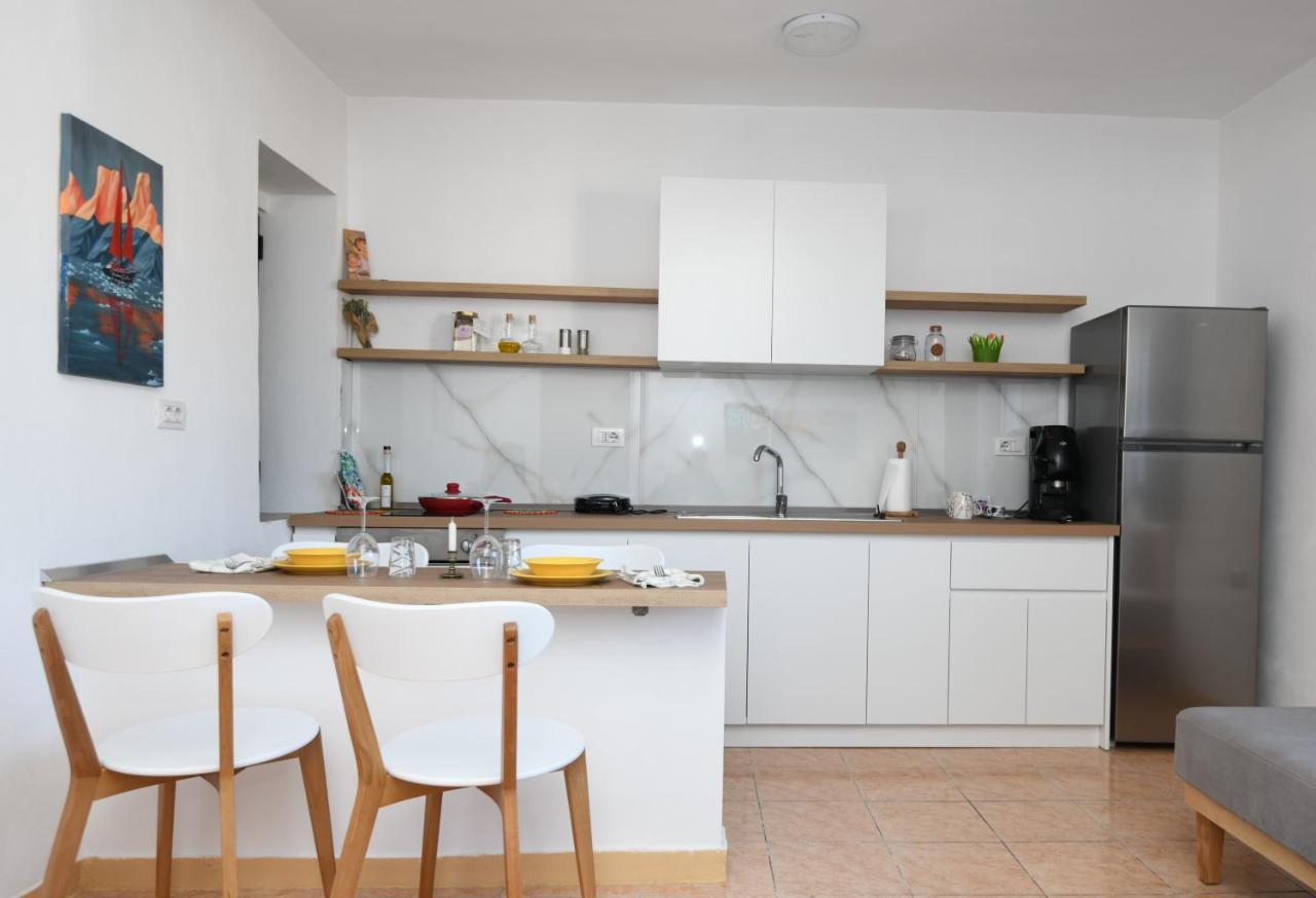 Rondine Studio Apartment Tirana Buitenkant foto