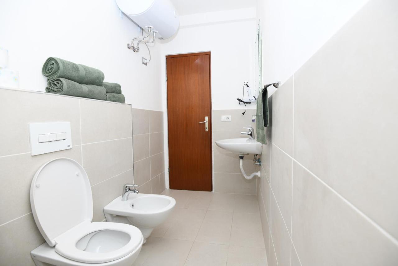 Rondine Studio Apartment Tirana Buitenkant foto